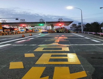 娄底娄底高速道路划线施工